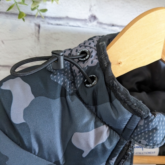 CHAMPION Hooded Puffer Winter Jacket - Picture 6 of 13